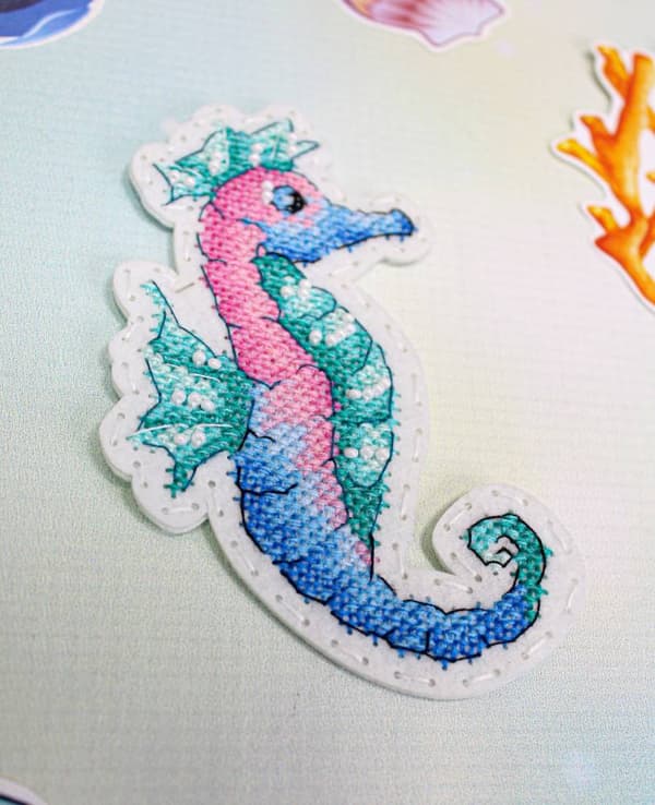 Broderikit MP Studia "Sjöhäst" 8x12 cm