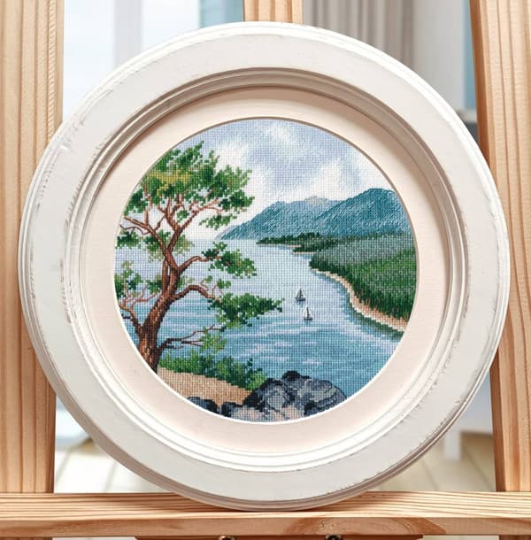 Broderikit Oven "Bajkalsøen" 20x20 cm