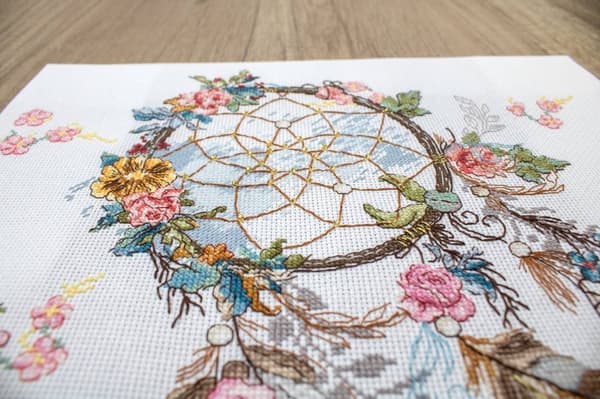 Broderisett LetiStitch L8035 - "Vårdrømmer" 29x31 cm