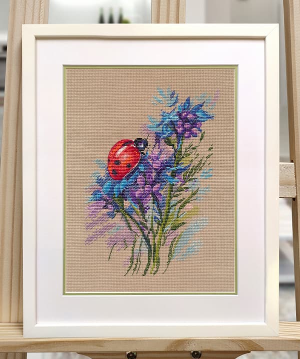 Broderisett Oven "Marihøne" 14x20 cm