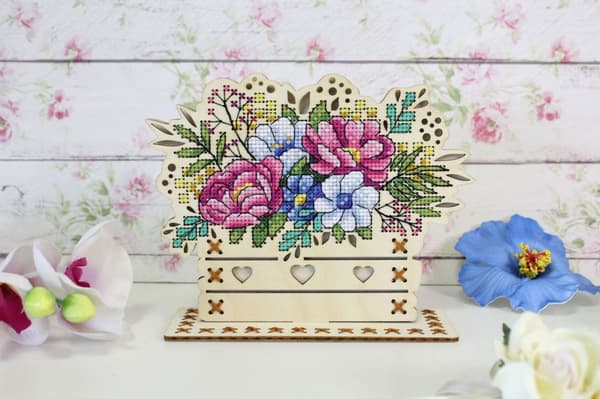 Broderikit med korssting på træ MP Studia "Blomsterkomposition" 17x14 cm