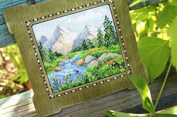 Broderikit MP Studia "Bjergmajestæt" 10x11 cm