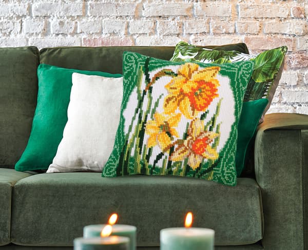 Broderikit Pude Collection D`Art 5287 - "Påsklilje" 40x40 cm