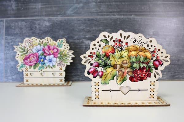Broderikit med korssting på træ MP Studia "Efterårsbuket" 16x13 cm