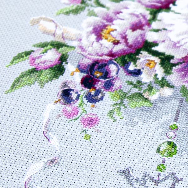 Broderisett Magic Needle «Blomsterdekor» 27x23 cm