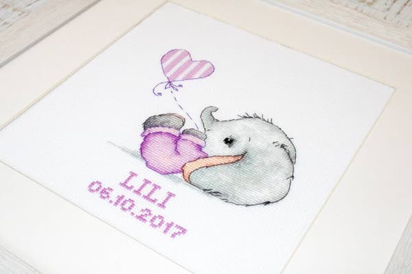 Broderisett Luca-S B1133 - "Jentebaby" 14x15.5 cm
