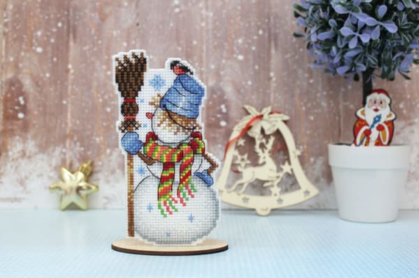 Broderikit Plastik Canvas MP Studia "Snemand" 7x13 cm