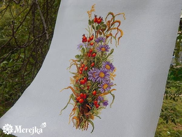 Broderikit Merejka K-126 - "Hyben" 19x36 cm