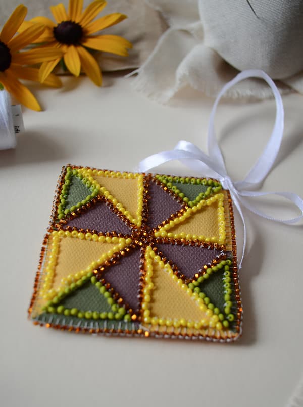 Perlebroderi Abris Art "Solmotivet" 13,2x6,6cm