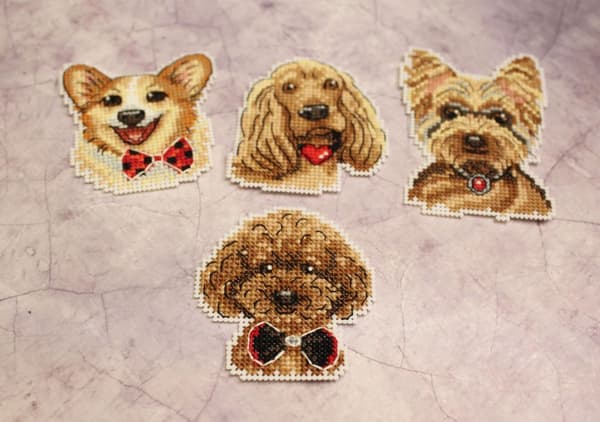 Broderikit plastic canvas MP Studia "Hundar" 7x7 cm