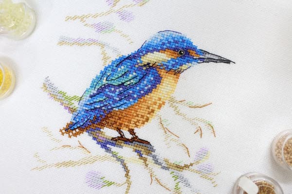 Broderikit MP Studia "Fjerpryder" 14x18 cm