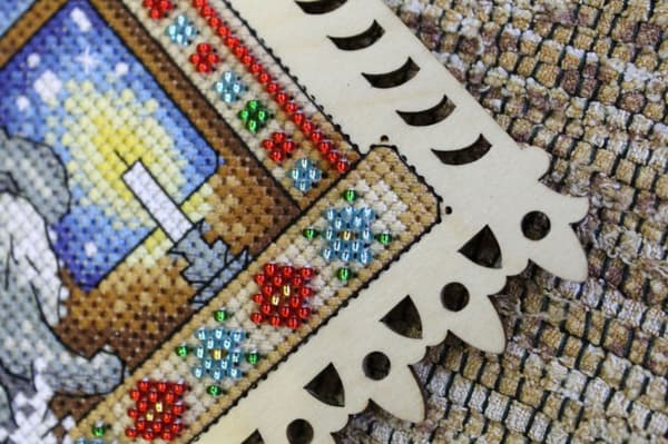 Broderikit med korssting på træ MP Studia "Vinteraften" 14x19 cm