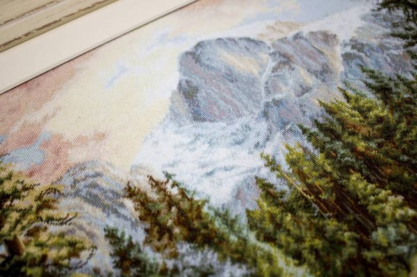 Broderisett Petit point Luca-S "Naturens underland" 47x32 cm