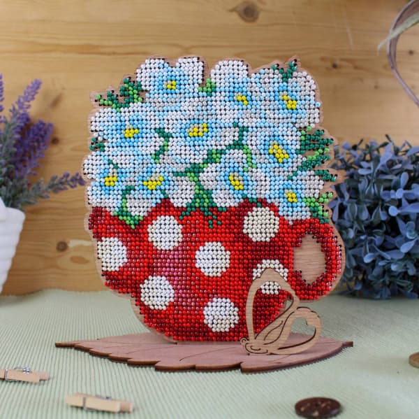 Broderikit med pärlor MP Studia "Ovanlig komposition" 12x14x7 cm