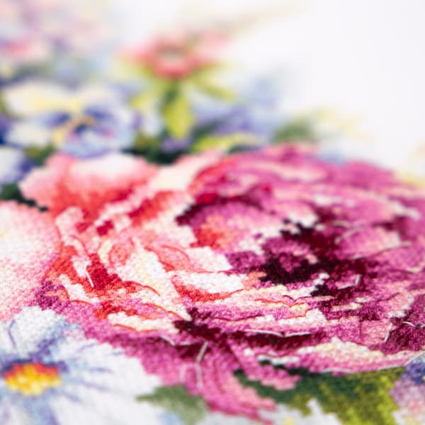 Broderikit Magic Needle "Bukett med bujor" 19x26 cm