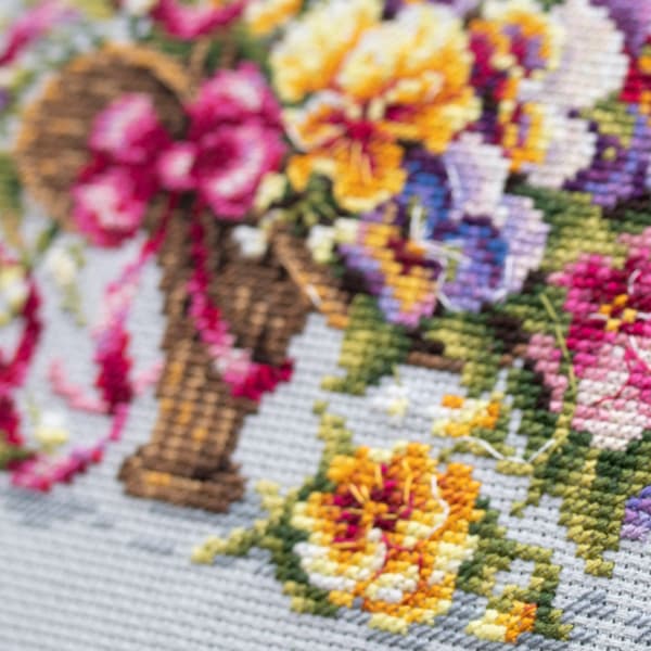 Broderisett Magic Needle «Pansébukett» 21x15 cm