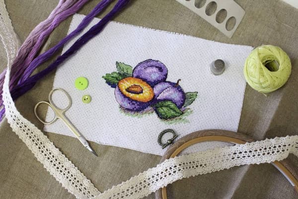 Broderikit MP Studia "Modne blommer" 14x10 cm