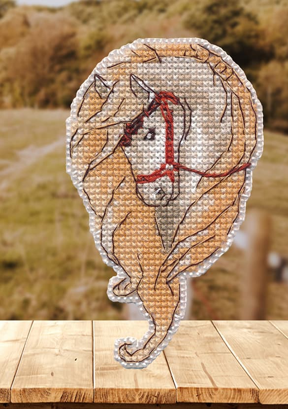 Broderikit plastic canvas Oven "Häst" 6x10 cm