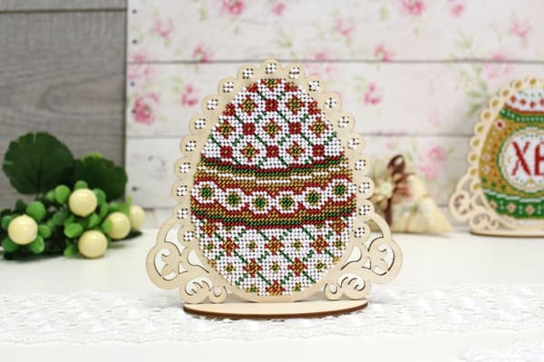 Perlebroderi MP Studia "Hvidt påskeæg" 13x14 cm