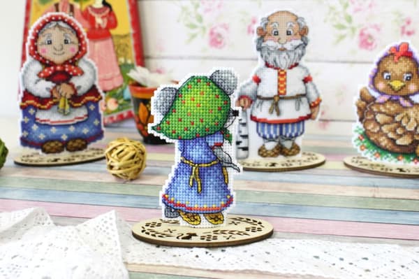 Broderisett Plastic Canvas MP Studia "Liten mus" 6x10 cm
