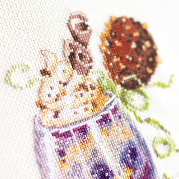 Broderikit Magic Needle "Chokoladedessert" 17x17 cm