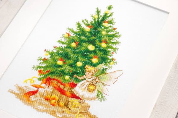 Broderikit Luca-S B1117 - "Juletræ" 19x28,5 cm
