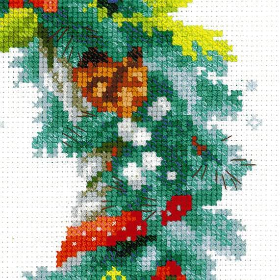 Broderikit Riolis "Krans med blå gran" 30x30 cm