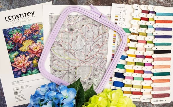 Broderikit LetiStitch L9910 - "Näckros"