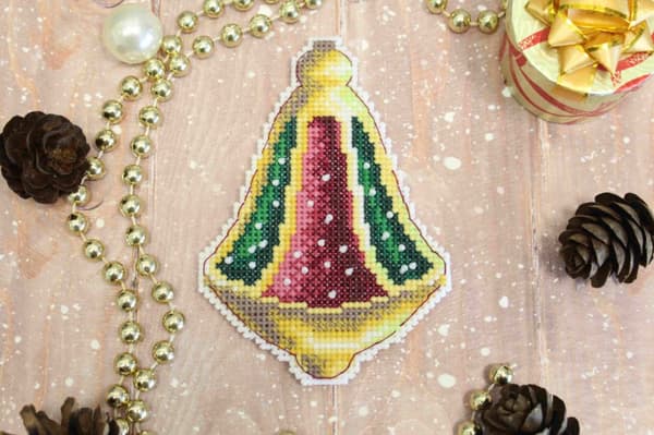 Broderikit MP Studia "Julgransprydnad. Klocka" 8x12 cm