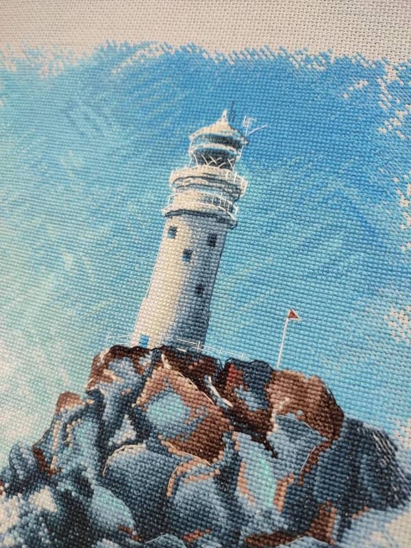 Broderikit Oven "Ild på klippen" 23x27 cm