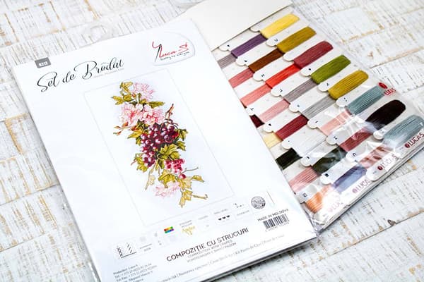 Broderikit Luca-S B212 - "Komposition med druer" 17x39 cm
