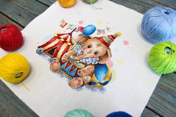 Broderikit MP Studia "Favoritcirkus" 19x18cm/19x18cm
