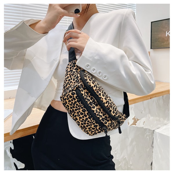 Leopard print women's bag, convenient waist bag, chest bag, fashionable leopard point crossbody bag