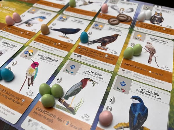 Stonemaier Games: Wingspan av Elizabeth Hargrave