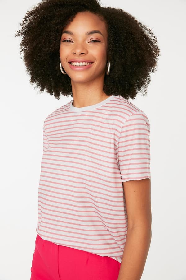 Trendyol T-shirt Randig Rund hals Standardärm Basic Beige XS