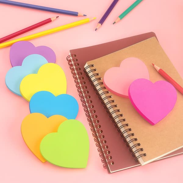 Hjerteformede sticky notes 3x3 tommer, 8 klare farver