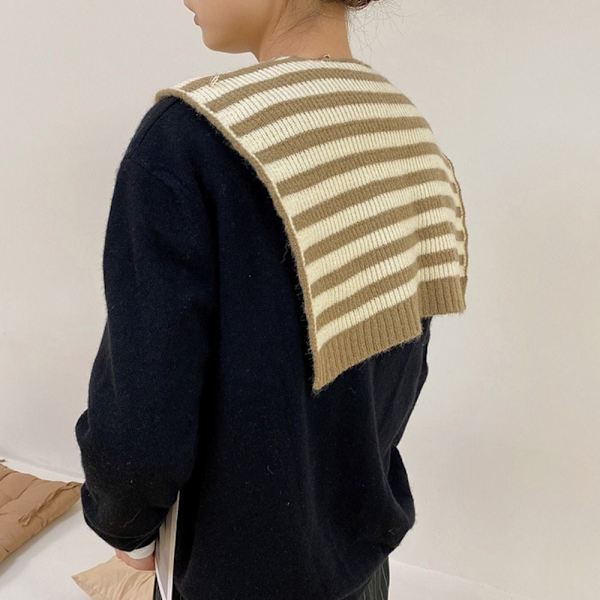 Stickad Sjal Fake Collar KAFFE coffee