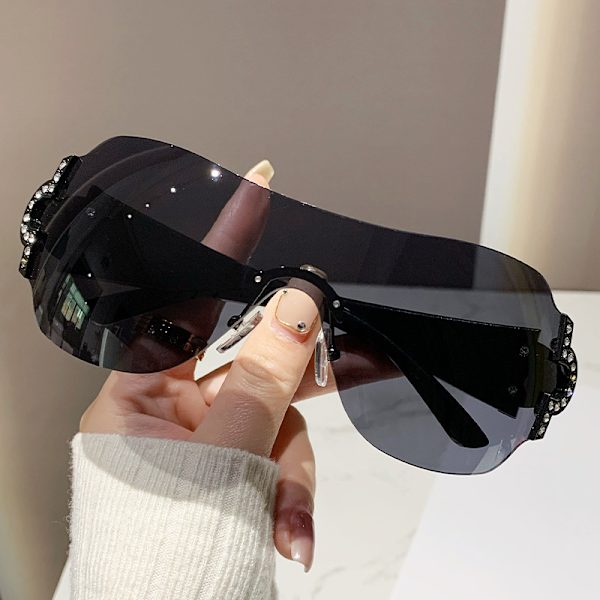 Big Frame Spice Solglasögon Bågfri kant Diamond Millennial mesh röda solglasögon dam Black foot gradient grey