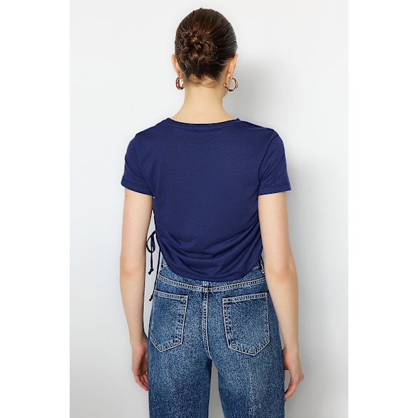 Trendyol T-shirt Enkel rundringning Standardärm Basic Navy Blue L