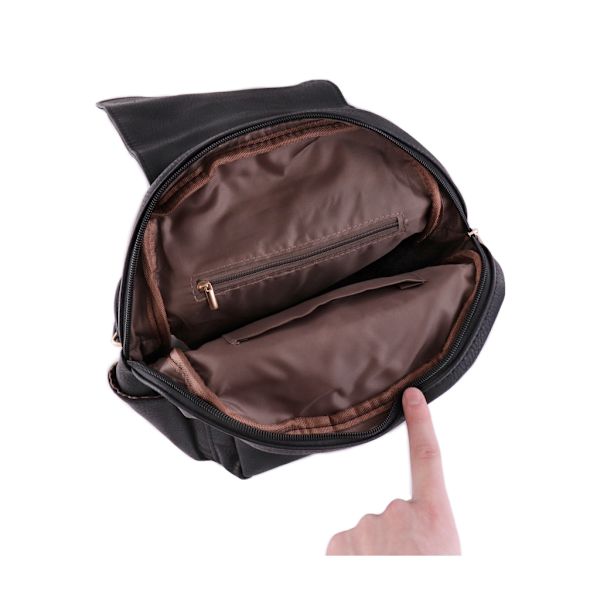 Ryggsäck med reglerbar axelrem black