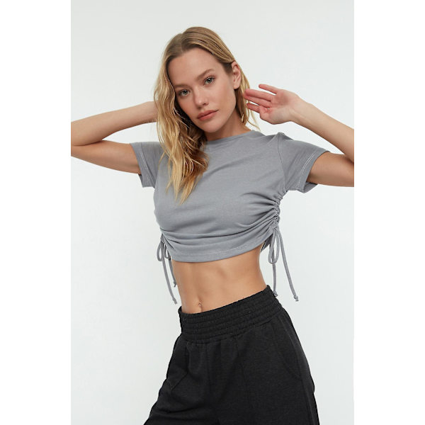 Trendyol T-shirt Enkel rundringning Standardärm Basic Grey L