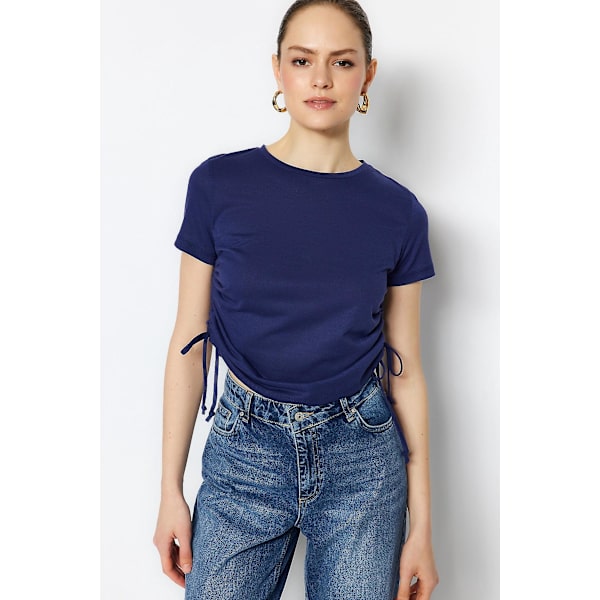 Trendyol T-shirt Enkel rundringning Standardärm Basic Navy Blue L