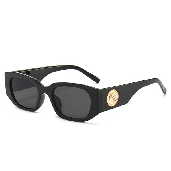 Fashion ocean slice solglasögon Vindtrend gatufoto små fyrkantiga solglasögon med ram Black frame powder