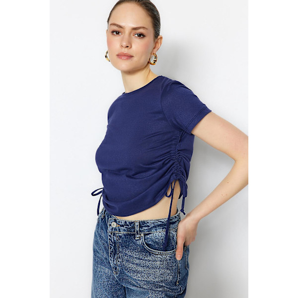 Trendyol T-shirt Enkel rundringning Standardärm Basic Navy Blue L
