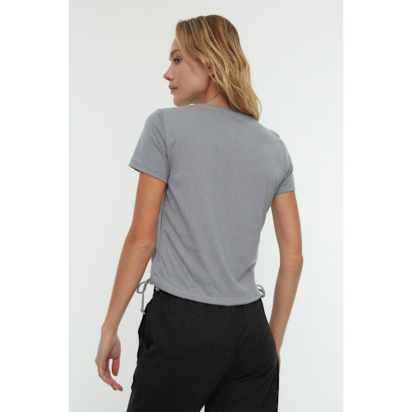 Trendyol T-shirt Enkel rundringning Standardärm Basic Grey M