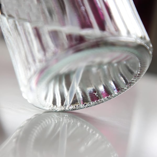 Nordiskt Inspirerade, Genomskinliga Sprayflaskor i Glas, Läcksäker Design, Justerbara Sprayinställningar, Tom Påfyllningsbar Flaska, Högkvalitativ Plast, Essentiell