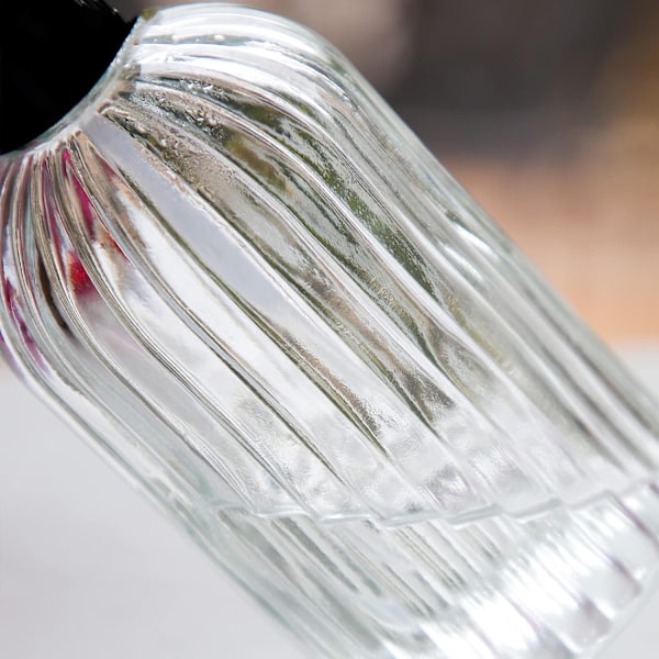 Nordiskt Inspirerade, Genomskinliga Sprayflaskor i Glas, Läcksäker Design, Justerbara Sprayinställningar, Tom Påfyllningsbar Flaska, Högkvalitativ Plast, Essentiell