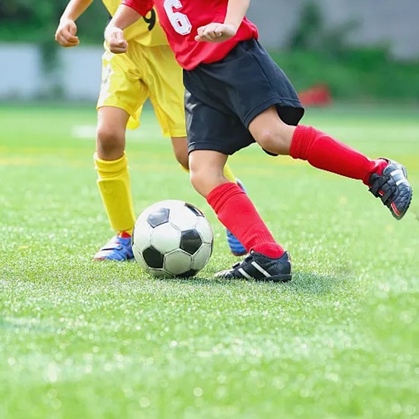 1 par Mini Benskydd för Fotboll, Extra Små Fotbolls Benskydd Skyddande Benskydd Utrustning Små Benskydd för Tonåringar Barn Vuxna White Black
