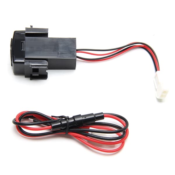 2.1A 5V for Teana Sylphy billader Multifunksjonskonvertering Doble USB-porter Adapter Hurtiglading Telefon Hurtiglader