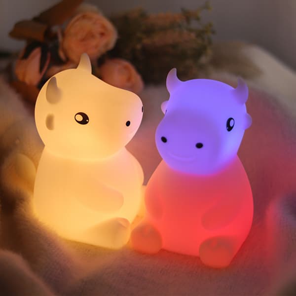 Niuniu Silicone Calf Shape Night Light